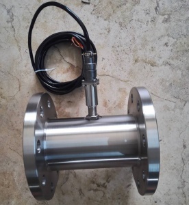 LWGY50N液体涡轮流量传感器 输出脉冲远传信号 水流量计