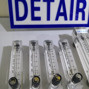 LZQ透明有机玻璃流量计,总长171mm和226mm,内外螺纹流量计