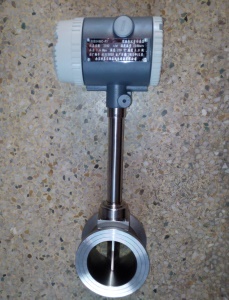 智能涡街流量计DN15,输出脉冲,气体液体蒸汽流量计