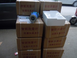 锂电池供电型电磁流量计,现场显示,一体型,衬四氟,316L电极流量计